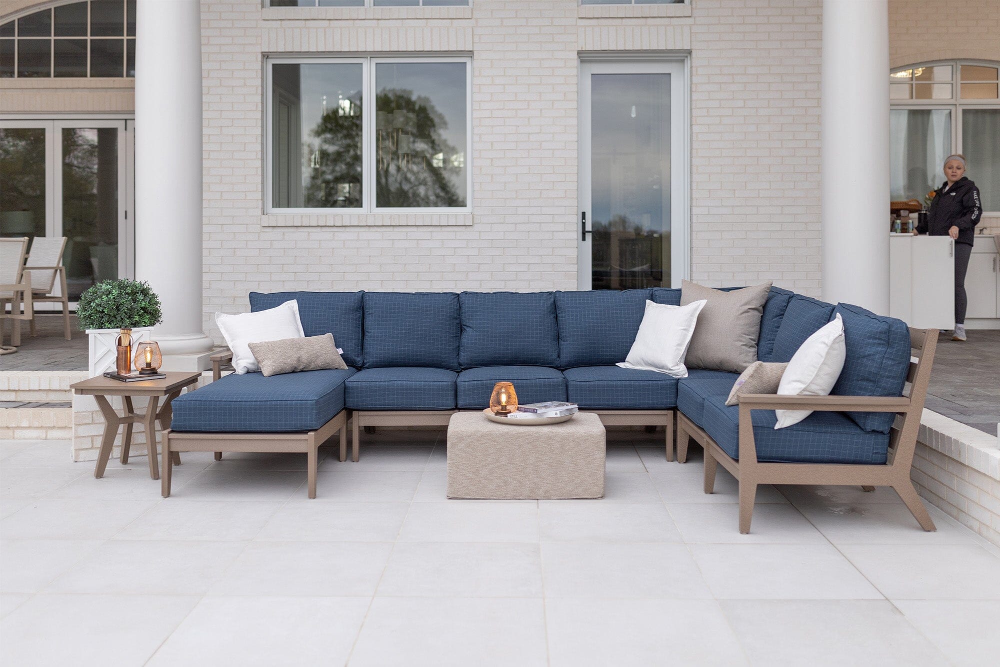 Classic Terrace Sectional Rockwood Outdoor Furniture 