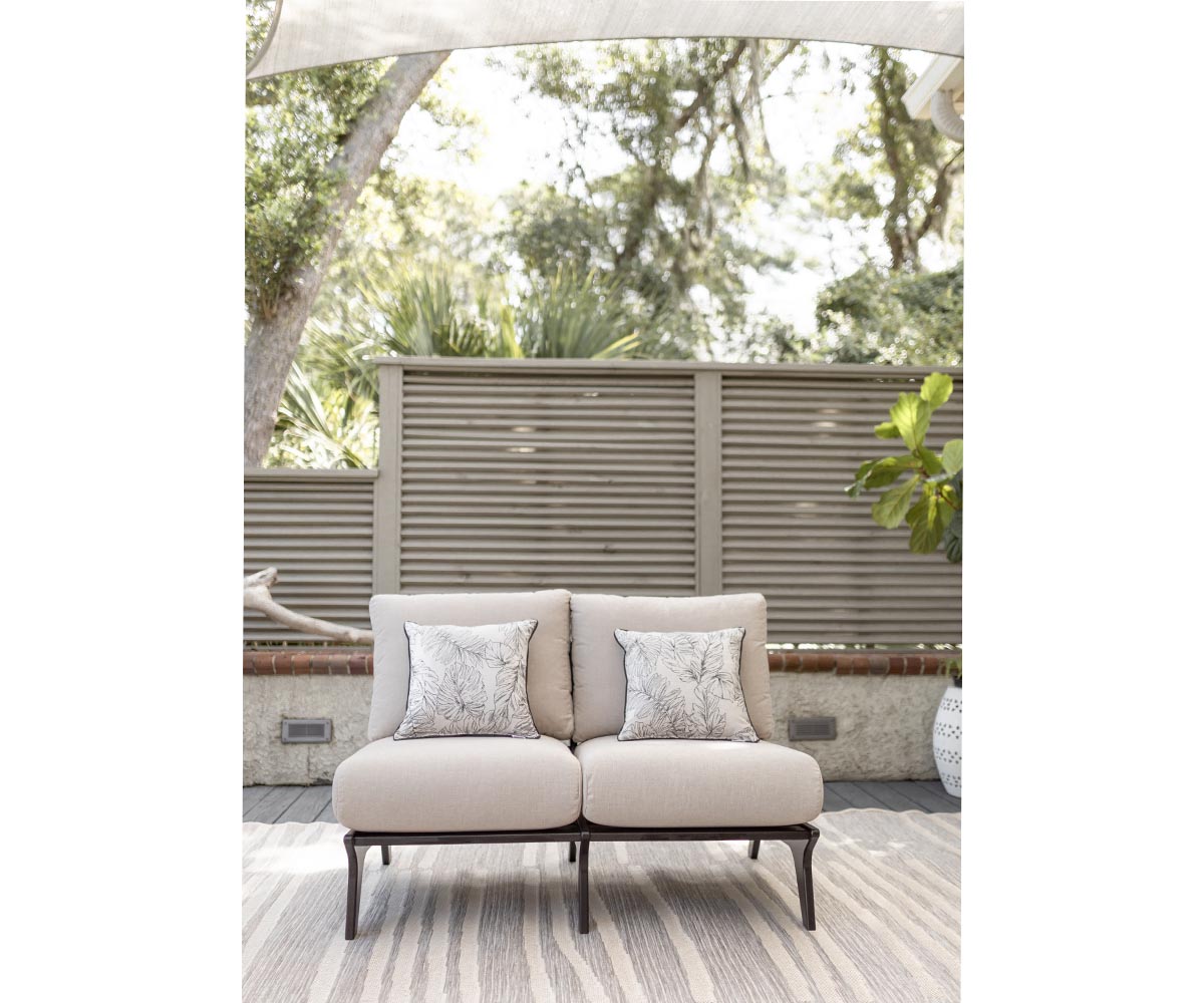 Hartley Loveseat