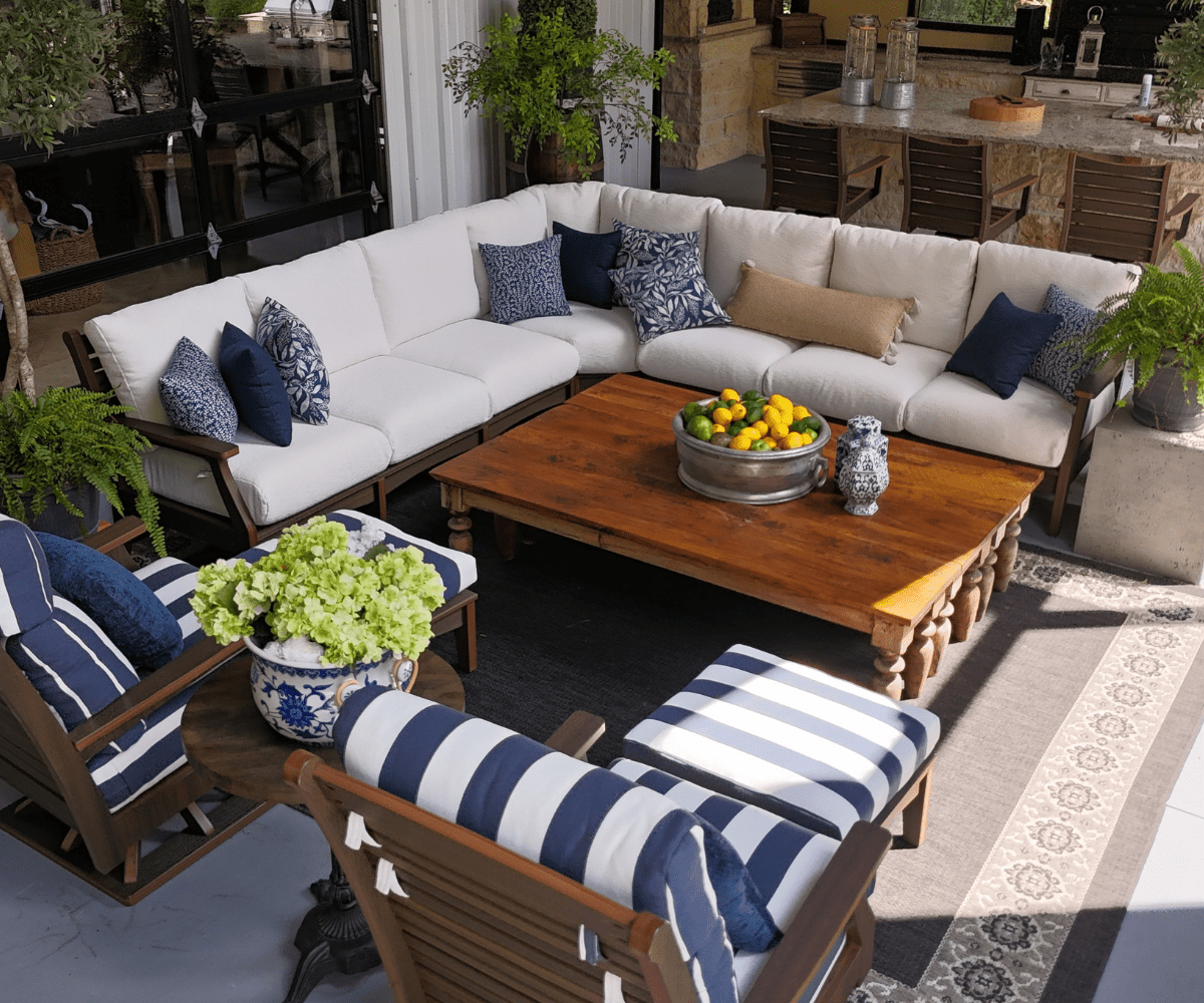 Classic Terrace Sectional Rockwood Outdoor Furniture 